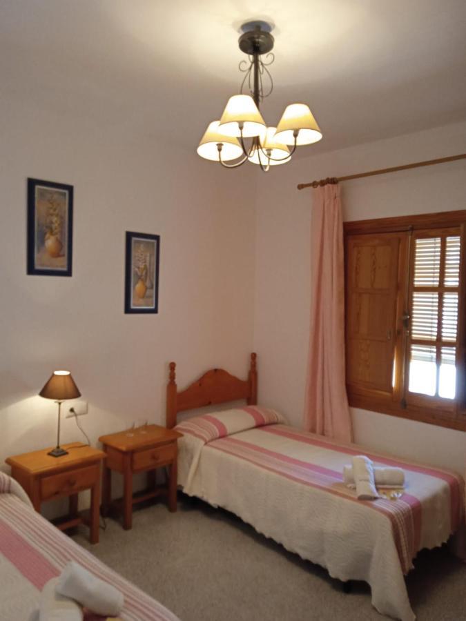 Pension La Sierra Cortes de la Frontera Exterior foto